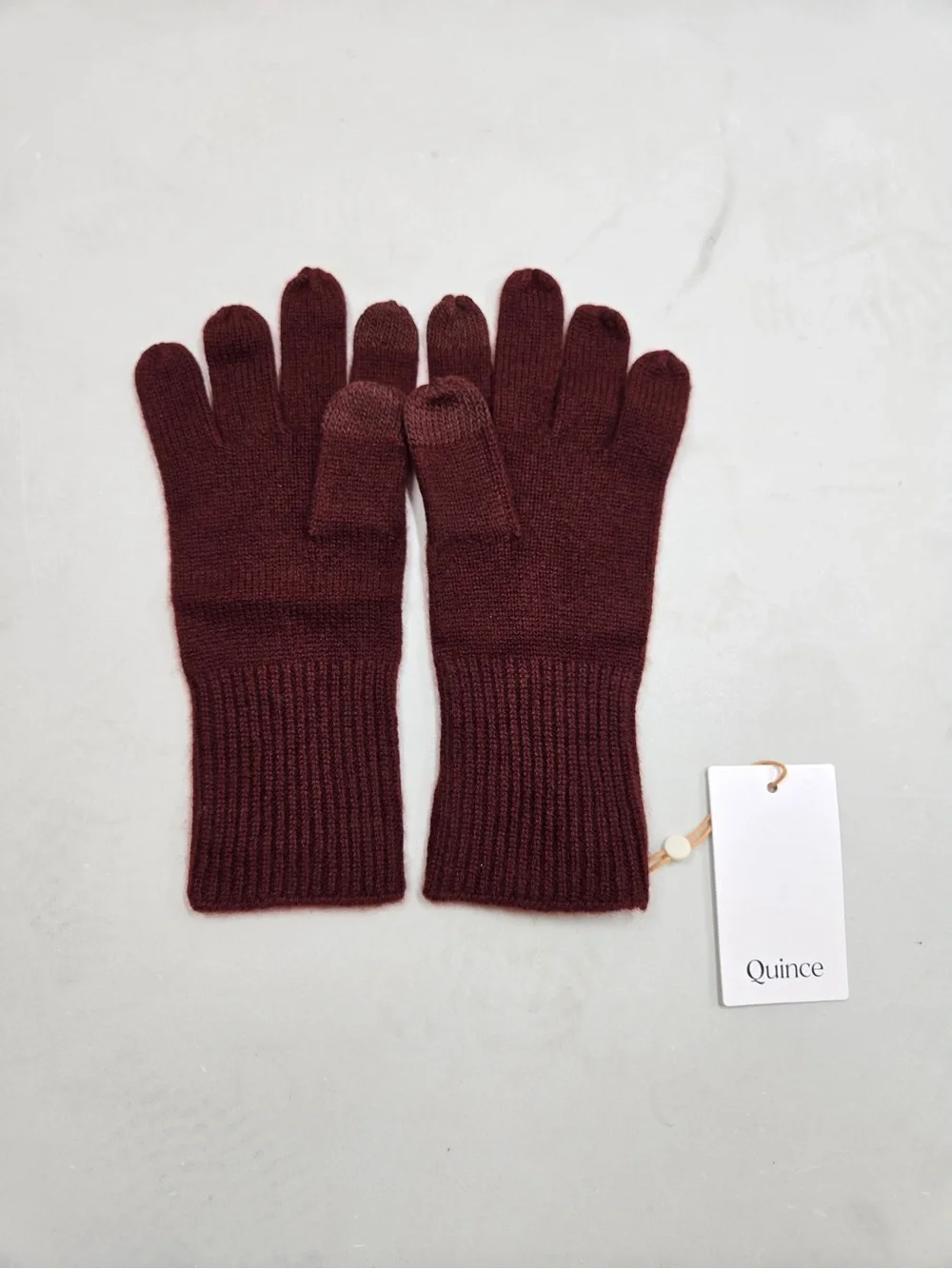 NWT QUINCE Mongolian Cashmere Gloves Rich Burgundy 0853